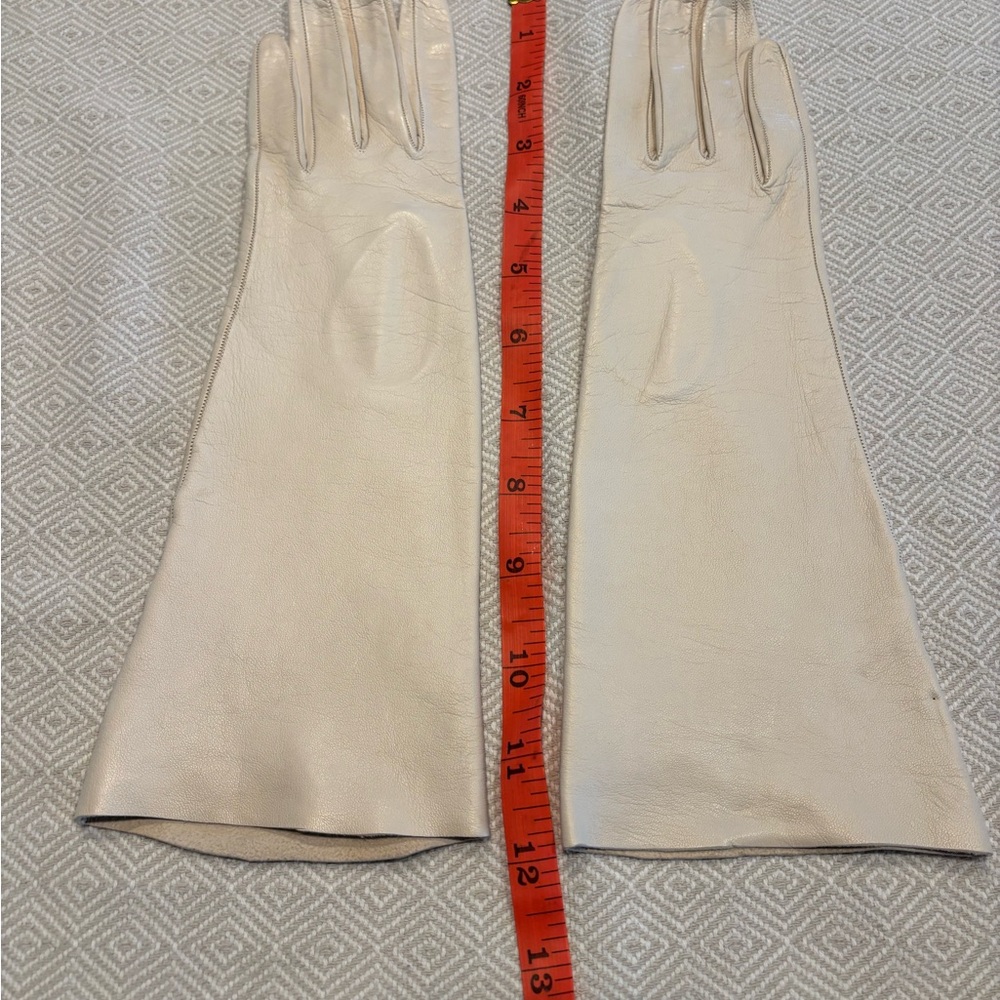 Elegant Cream Leather Gloves